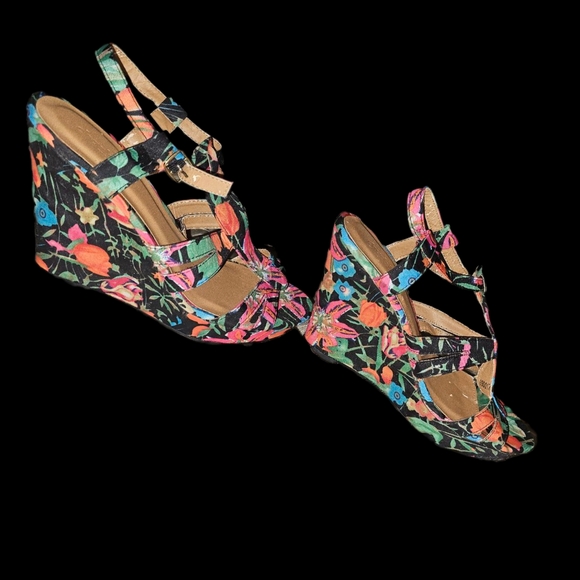 Charlotte Russe Multicolor Floral Wedges - Picture 1 of 4